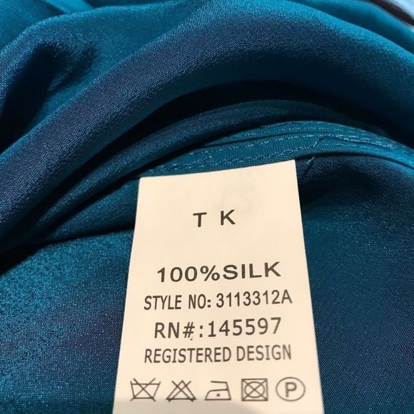 Silk Blouse - Picture 4 of 4